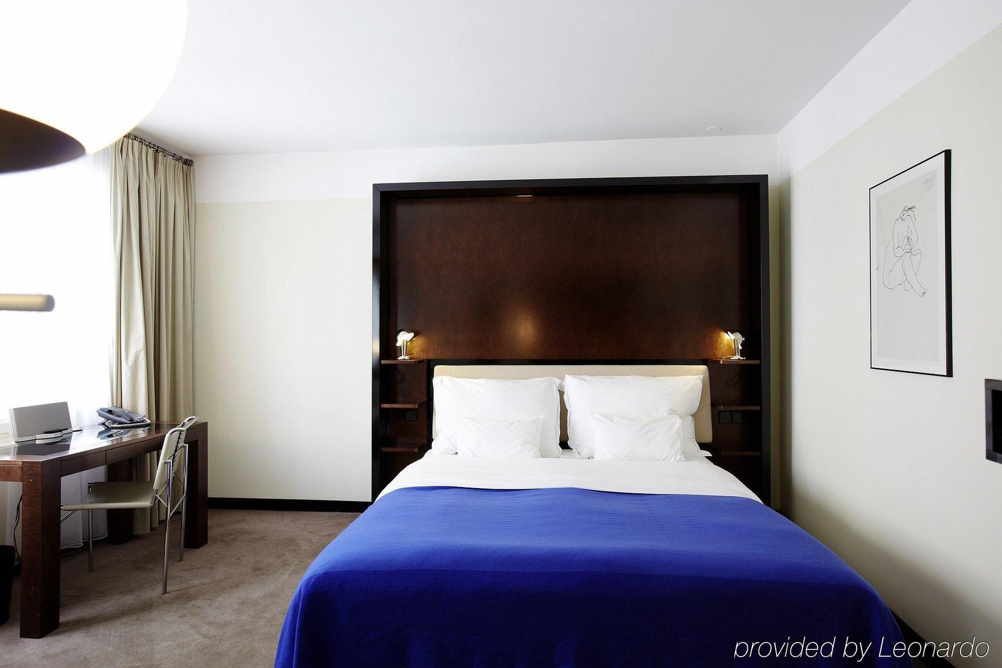 Maximilian Hotel 4*